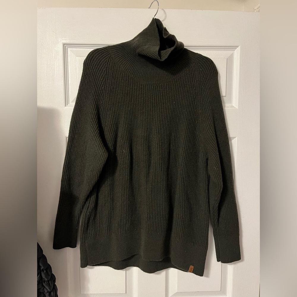 Roots sweater